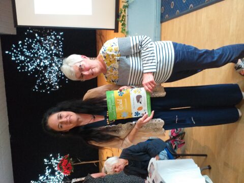 presentation to Communal Garden Gold certificate for Tree View shops